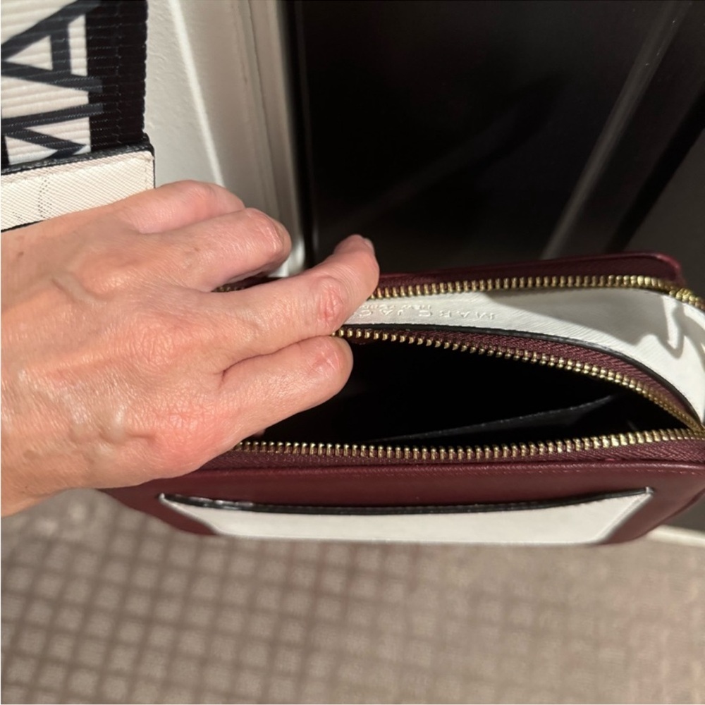 Marc Jacobs Red and White Crossbody Bag - Picture 4 of 6